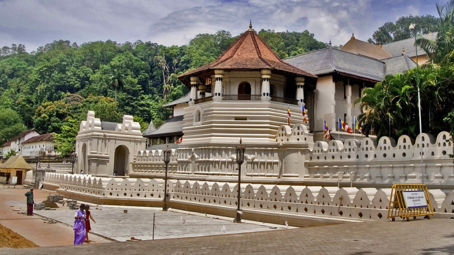 Temple of the Tooth Relic, Kandy