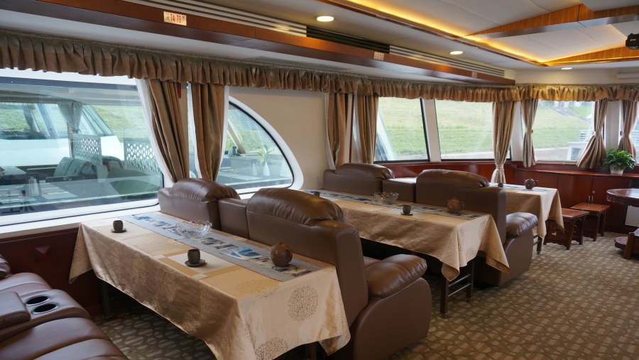 Sail with comfort on your 4-star Li River Cruiser