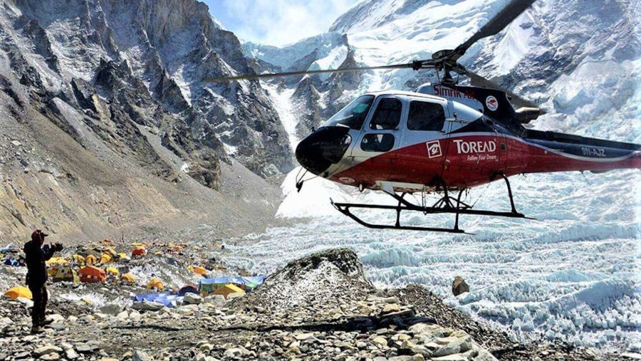 Helicopter tour to Everest Base Camp