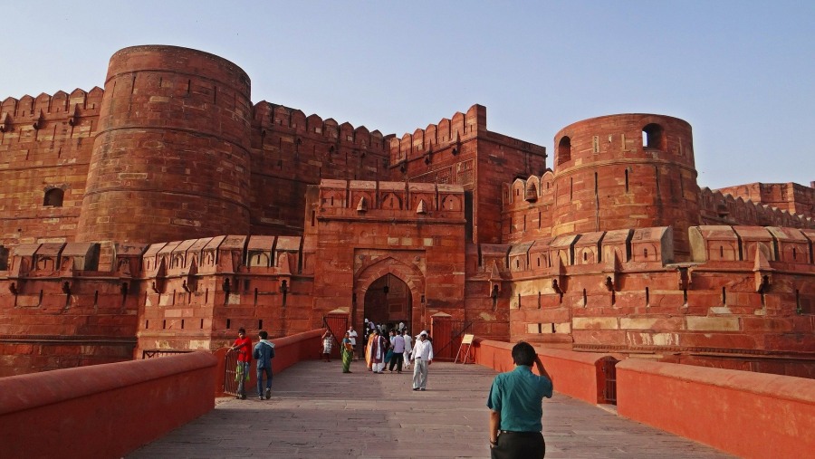 Head to the Agra Fort