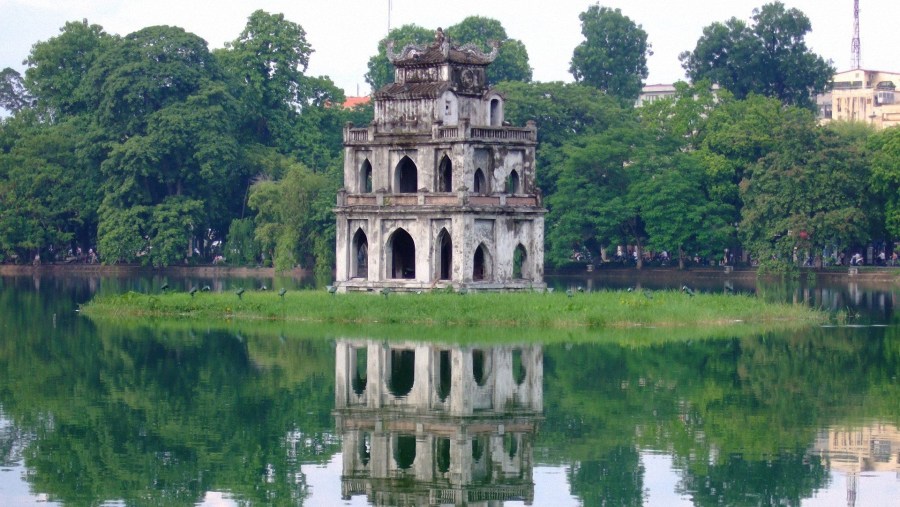 Hoàn Kiếm Lake