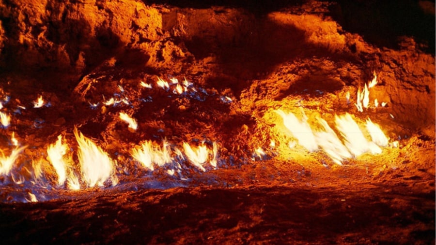 Make your way to the Yanardag Burning mountain