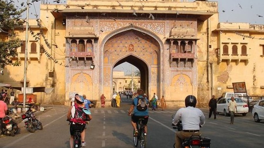 Ride through the city of Jaipur