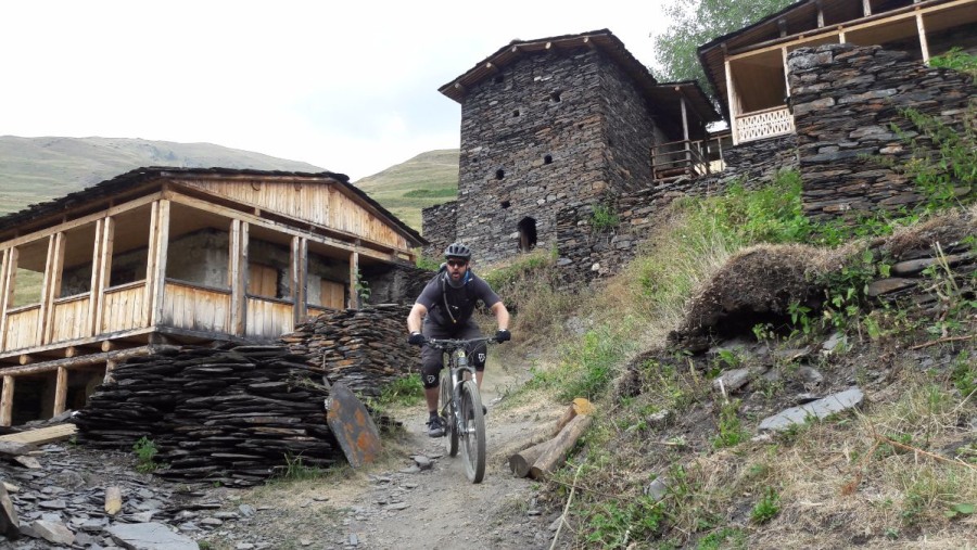 Bike ride along the adventurous trails of Tusheti