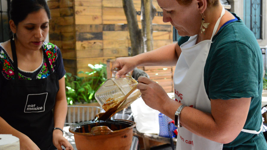 Making Mole Pablano