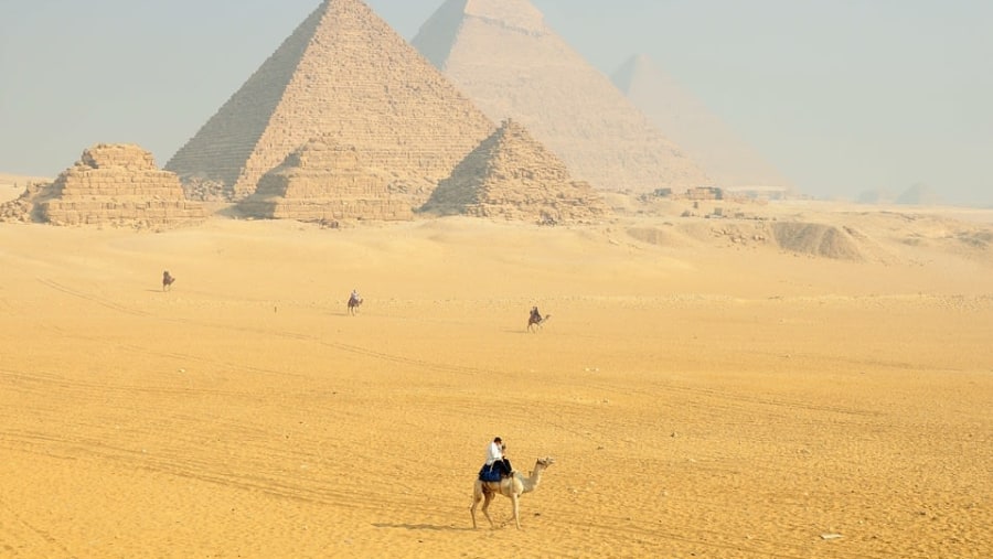 Visit Giza Pyramids