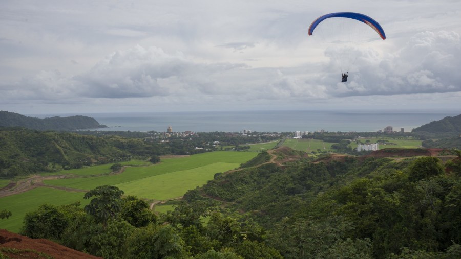 Tourists in the air Las Terrazas