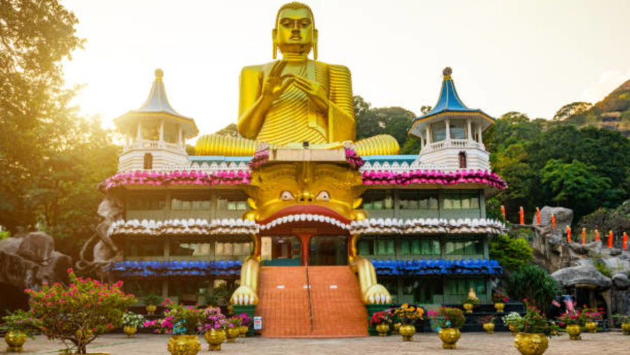 Dambulla Cave Temple