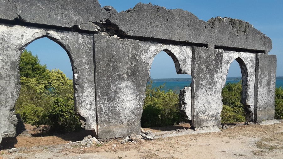 Visit Shiraz ruins