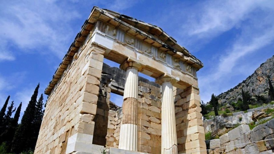 Athenian Treasury, Delphi