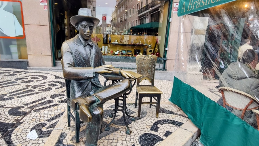Statue of Famous Writer Sculpture in Lisbon