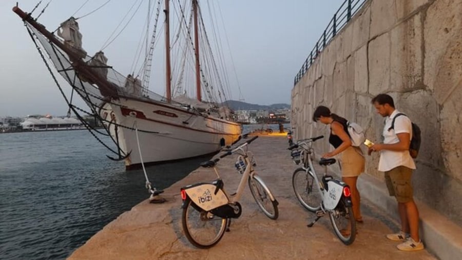 Travellers cycling in Ibiza