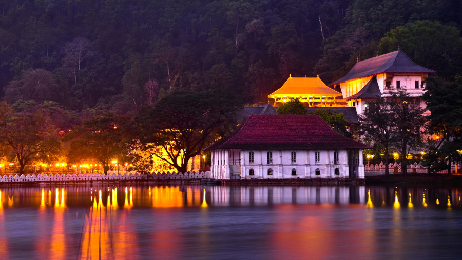 Kandy lake