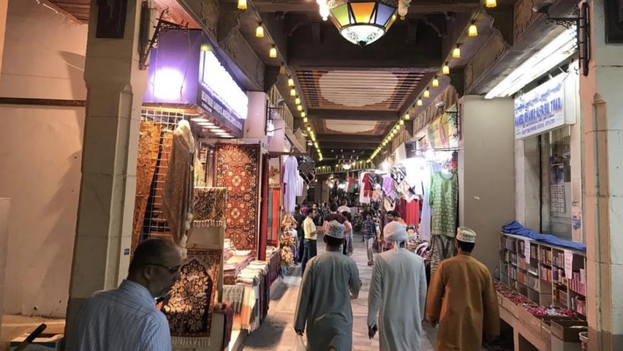 Stroll through Muttrah Souq