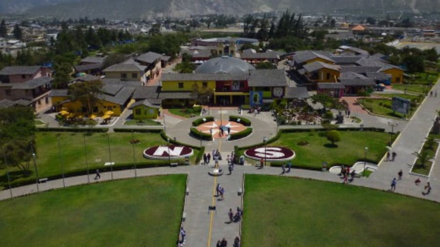 Equator Monument 