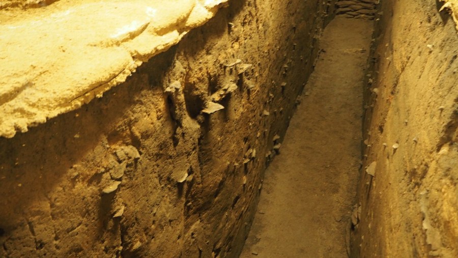 Tunnels of Sannai-Maruyama