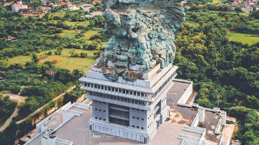Garuda Wisnu Kencana Statue
