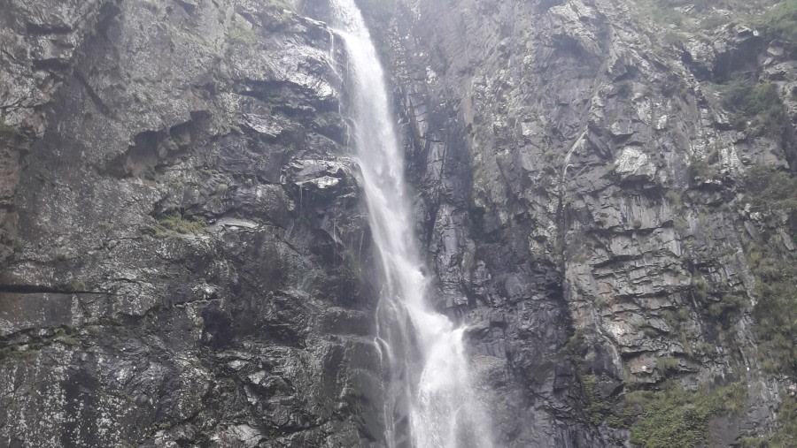 Gveleti Big Waterfall