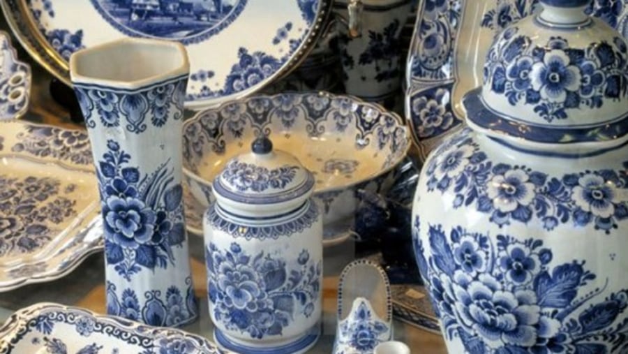 Delft - Delft Blue Majolica Porcelain