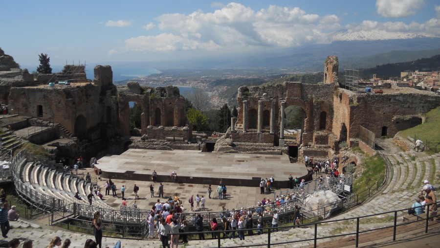 Go to Ancient theatre of Taormina