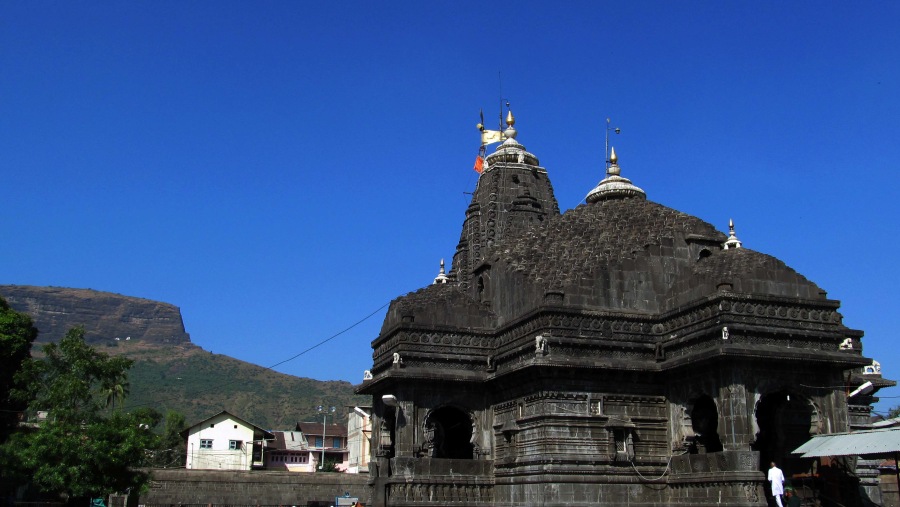 Admire Trimbakeshwar Shiva Temple jyotirling in Maharashtra