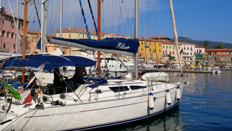 Sailing along the Tuscan coast-line