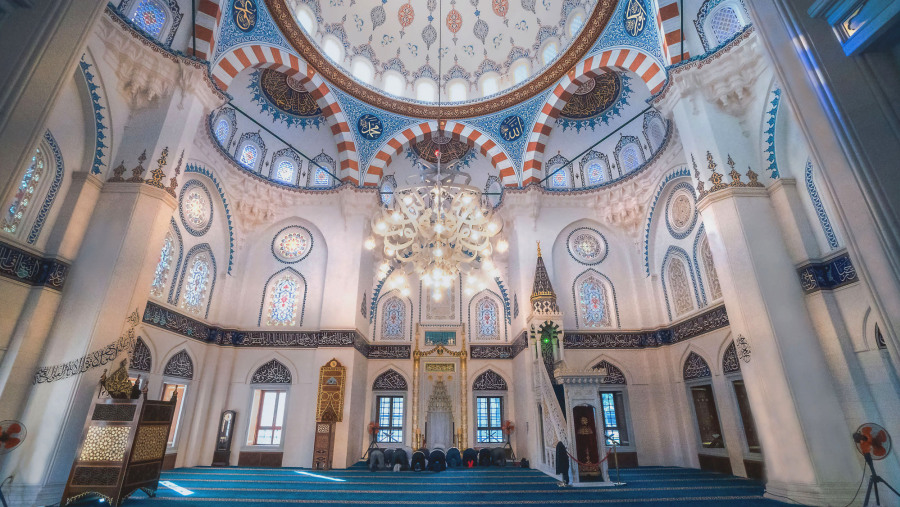 Explore Tokyo Camii