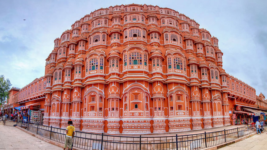 Enjoy sightseeing at the Hawa Mahal