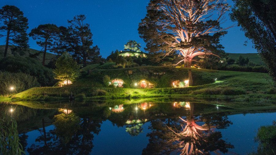 Hobbiton Movie Set