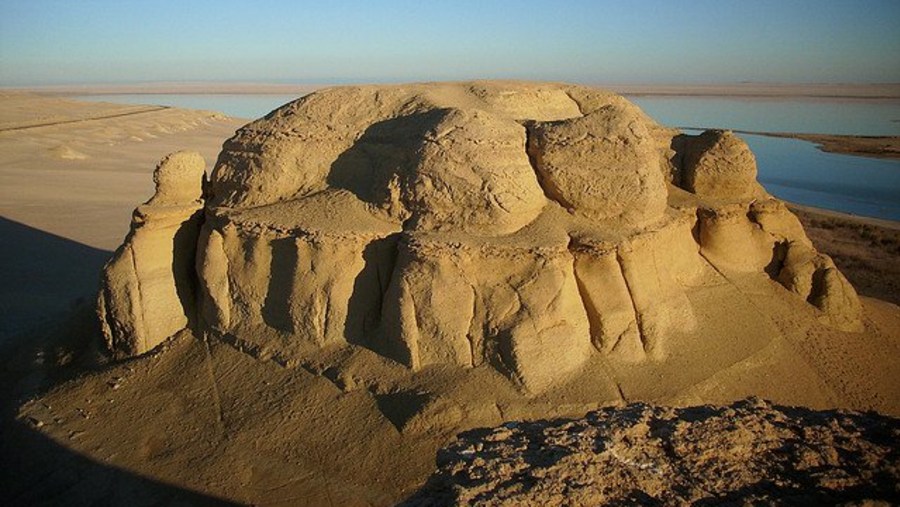 Al Mudawarah Rock - Fayoum Oasis