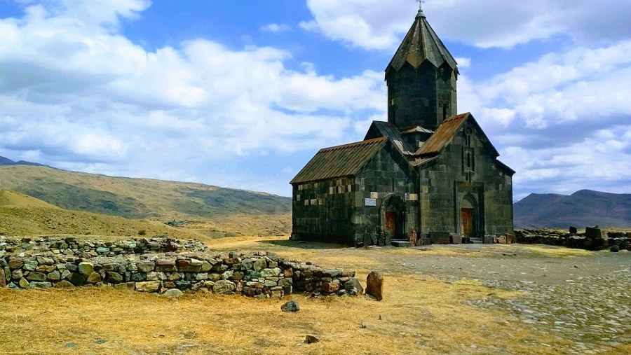 Tanut Monastery