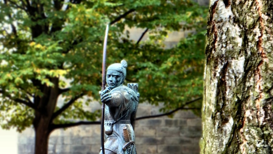 Statue of Robin Hood in Nottingham