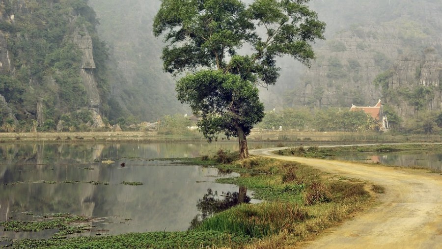 Hoa Lu Lake