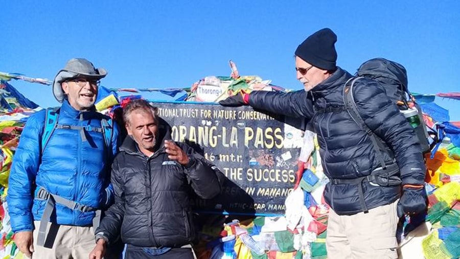 Travellers in Annapurna