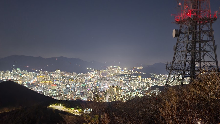 View from Hwangnyeongsan Beacon Fire Station