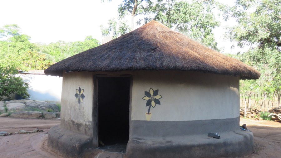 Silunguzi Matopos Village