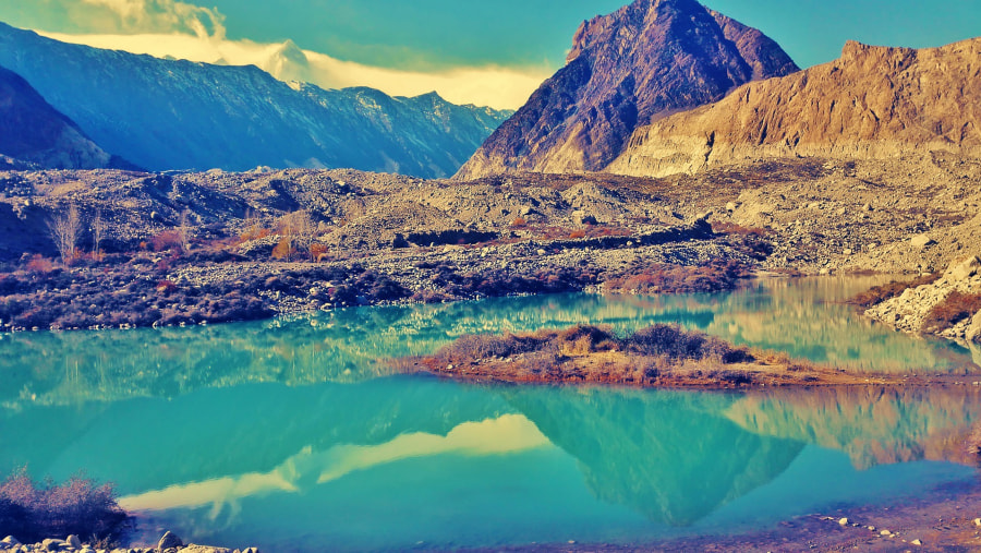 Passu Lake