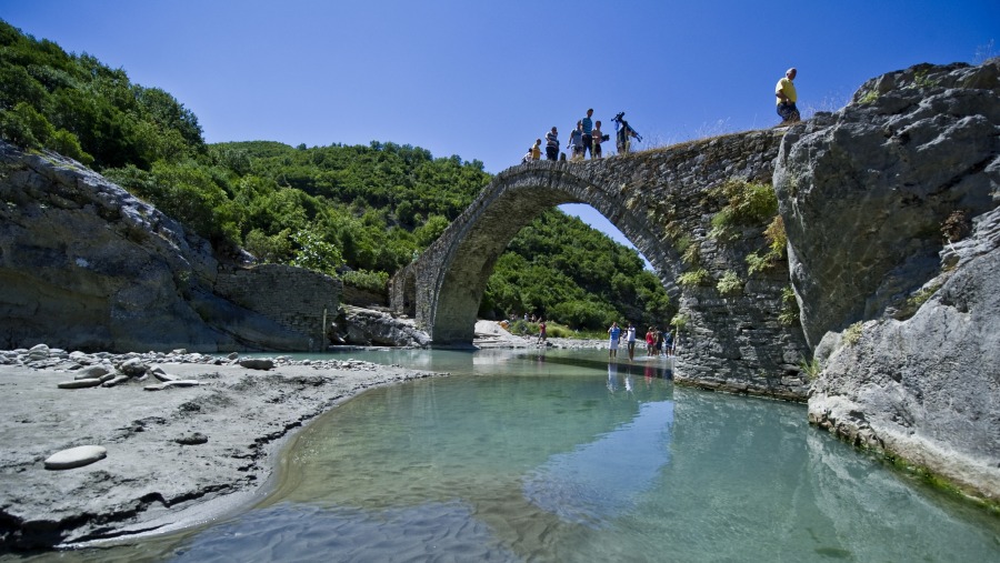 Kadiut Bridge, Bënjë, Përmet