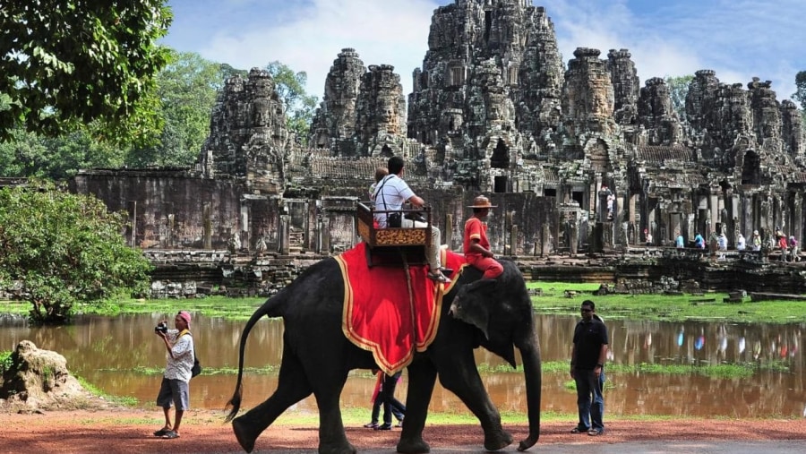 Angkor Wat Small Group