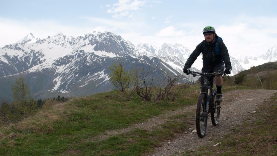 Biking along the Tskhenistskali valley