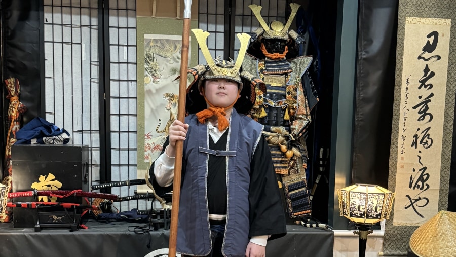 Traveler in a samurai headgear