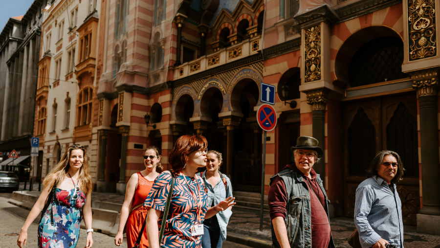 Walking the streets of the picturesque Jewish Quarter of Prague.