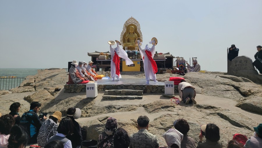 Haedong yonggungsa temple