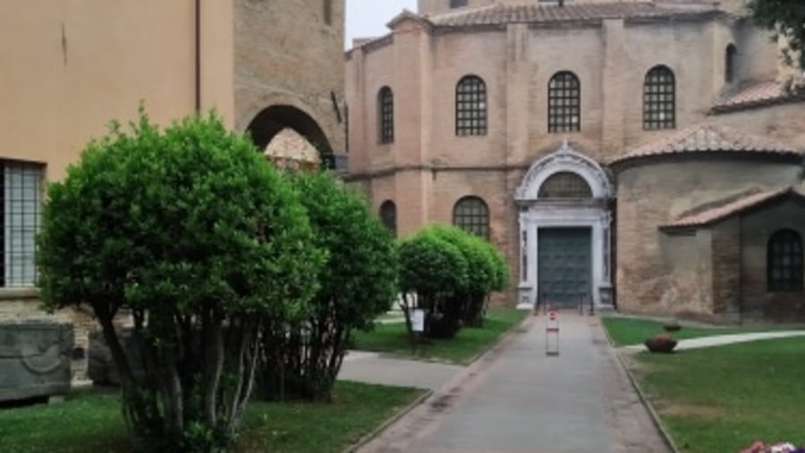 SAN VITALE AND NATIONA MUSEUM