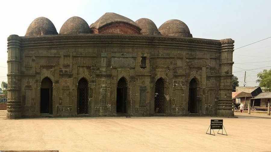 Choto Sona Mosque at Chapai Nawabganj