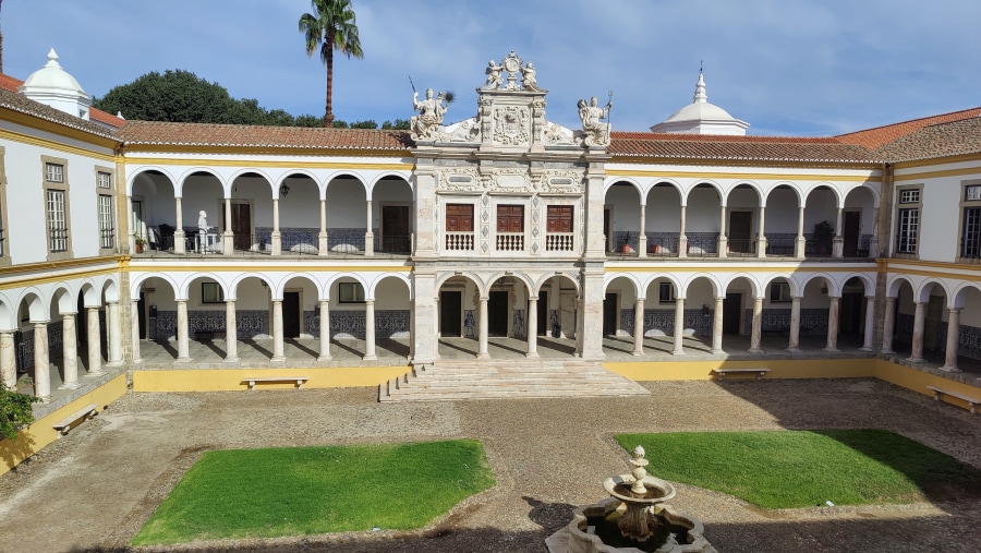 University of Évora