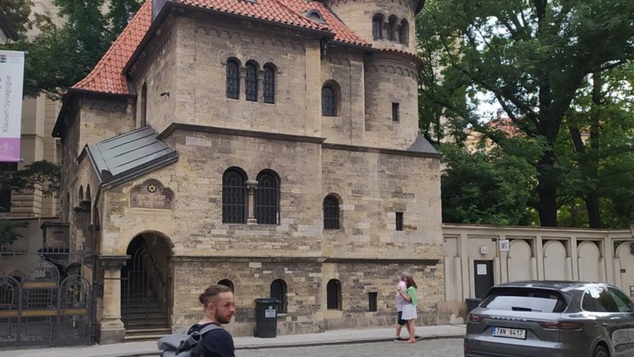 Klausen Synagogue