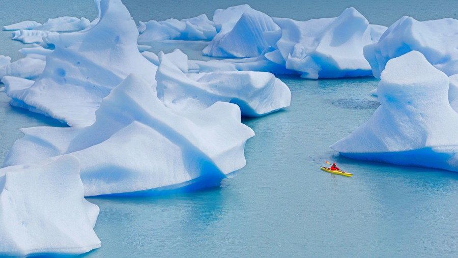 Grey Lake With Its Icebergs & Glaciers