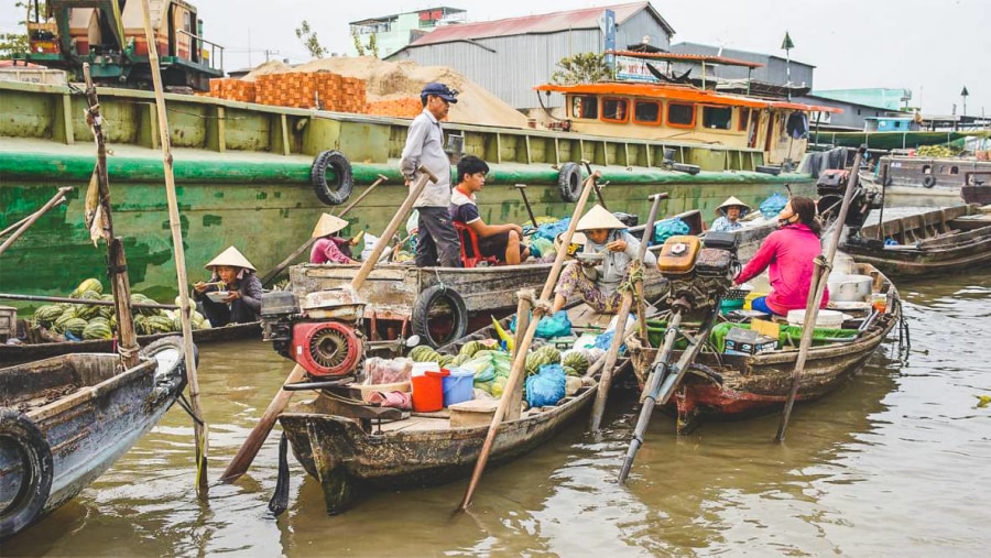 Trading on Floating Market