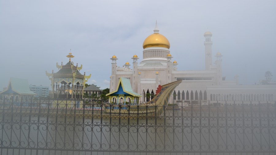 Omar Ali Saifuddien Mosque